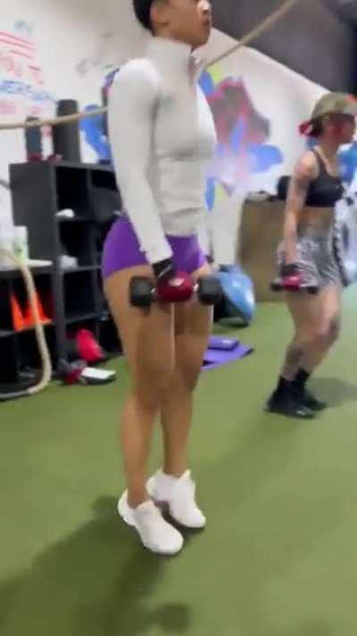 love that big juicy ass🥵