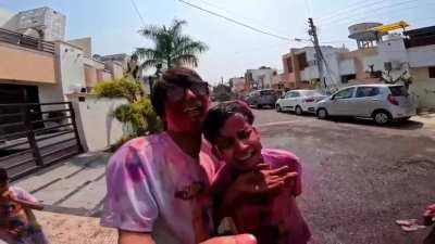 Bura na maano holi hai😃