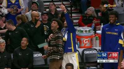 [Highlight] Donte DiVincenzo posters Drew Eubanks