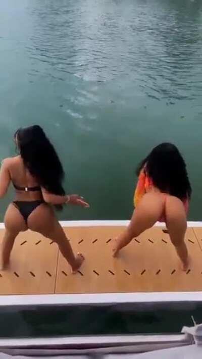 Ym&Beautifulll (Reddit:Beautifullllll) New