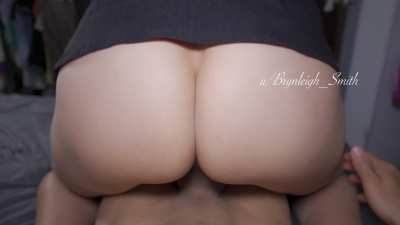 I can't focus on anything else when I'm shaking my ass like this, I just get so fucking wet.