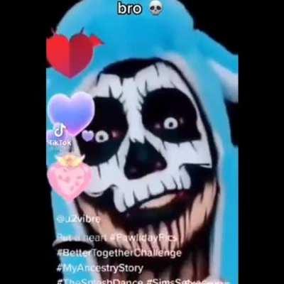 Rare footage of TikTok commenters being based.