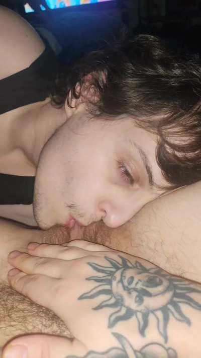 Need some more cuties to suck me off 