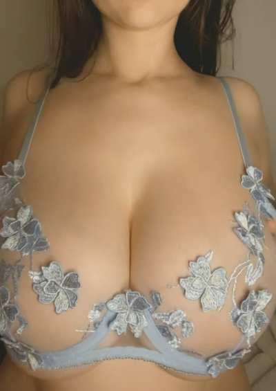 Would you let me bounce my boobs in your face?