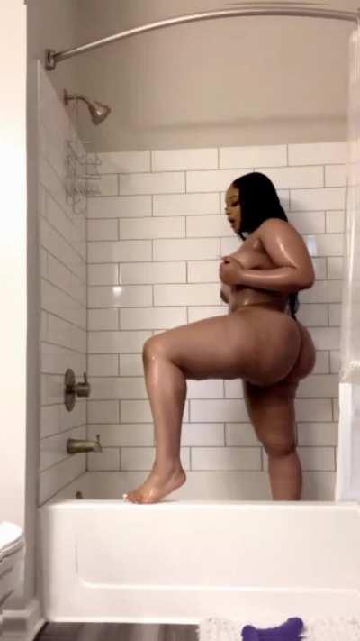 ⛈️ Stormiiy in Shower 