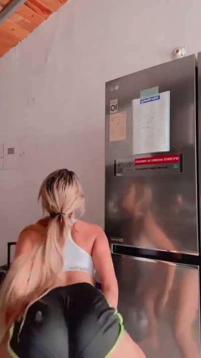 @emnytwerking #emnytwerking