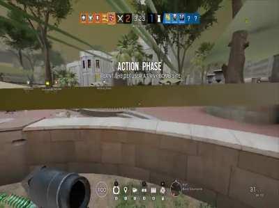 What causes this to happen? Playing on laptop PC.