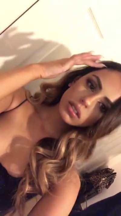 Selfie video! How was everyone’s day? (F) (22)