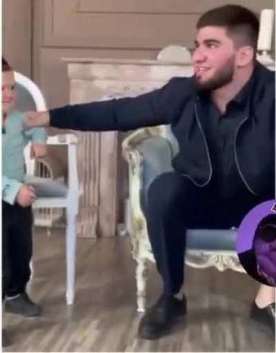 Little man was tryna scrap 👊🏽😂