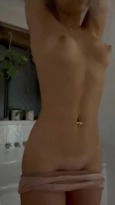 any dads here that would like to grab boobs and fuck a 18yo after school?