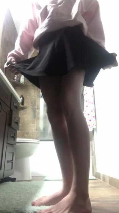 A fun skirt twirl ❤️