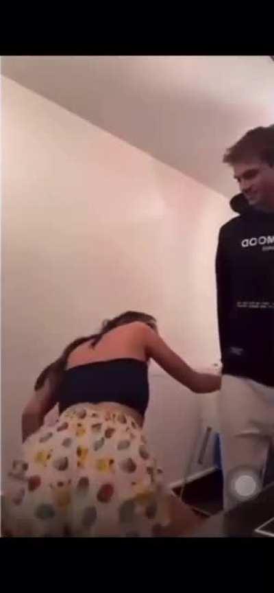 Lea Twerk for IG... How’d she do 😏 ?