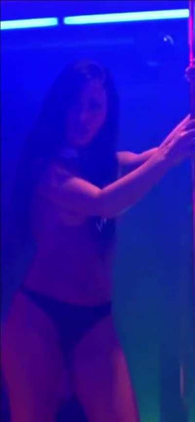 Jackie Quinones - Incredible backstory in “Hard Luck”