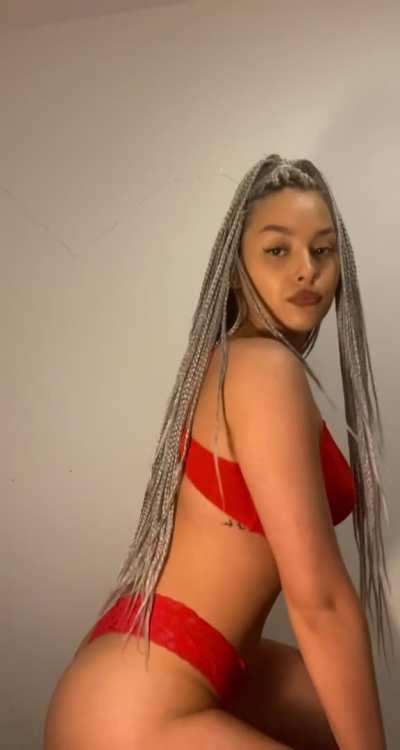 Whoever likes it ,I will make you will be happy😈💕