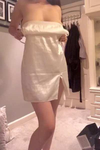 I might look skinny, but i definitely have curves ;) :D