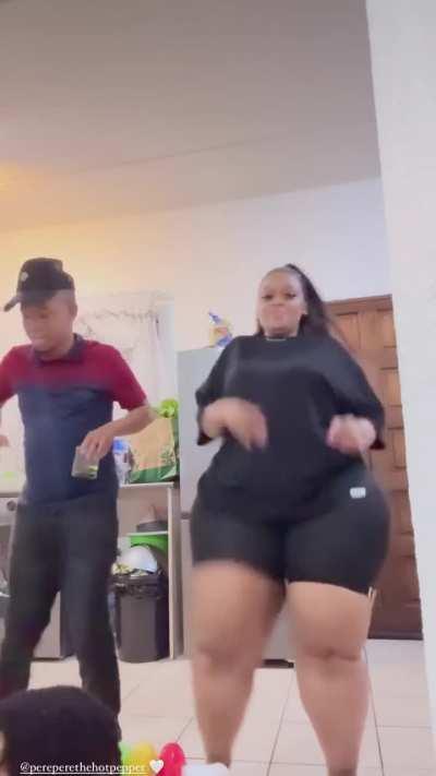 She can’t dance but at least she’s still sexy af 😍