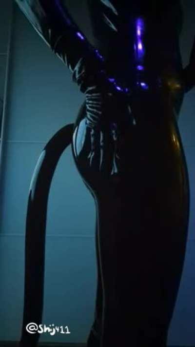 [OC] Slow-motion buttslap 💜