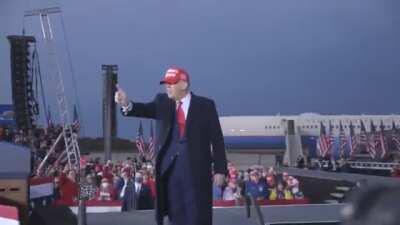 Trump you about to lose yo job