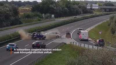 Big crash on the highway after pickup truck makes an illegal U-turn in Hungary