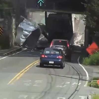 Cross-post from r/wcgw. I think it fits. Wait maybe not