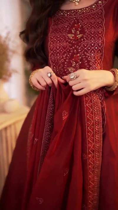 Sana Javed the red devil 😈