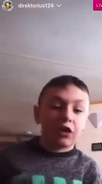 Kai mama liepia išimti višta iš šaldiklio, o tu pamiršti