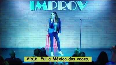 Stand-up & comedian Heather McDonald “brags” that she has received three = experimental @ Covid. vaxx’s and that they didn’t hurt her, and * collapses on « stage, breaking her © skull when she falls to the floor. …the audience is still laughing.