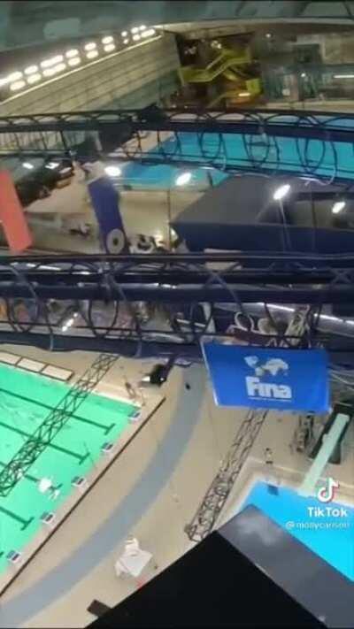 20 Meter Dive POV