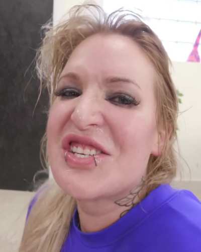 Alexxa Vice - Filthy Milf eating her snot