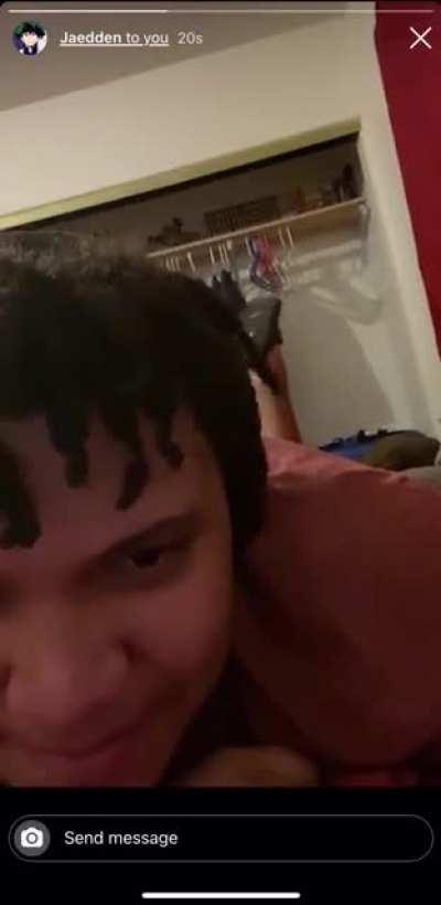 What’s twin doing 😧