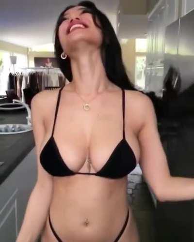 Fitykitty bouncing tits