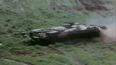 Strv-103 is thicc 😳