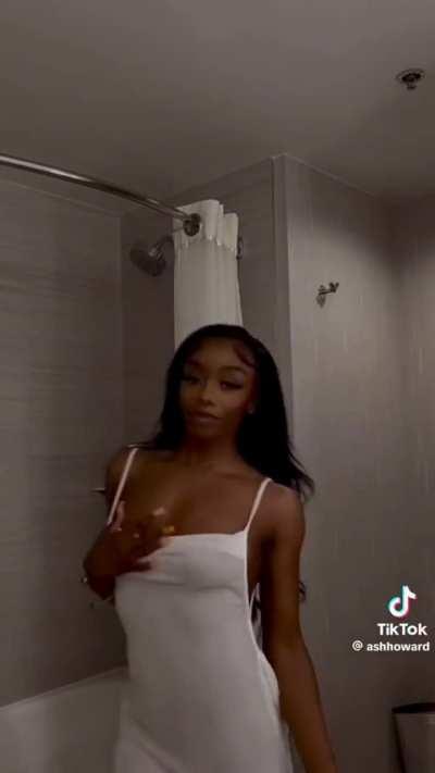 Black & White 😍😘