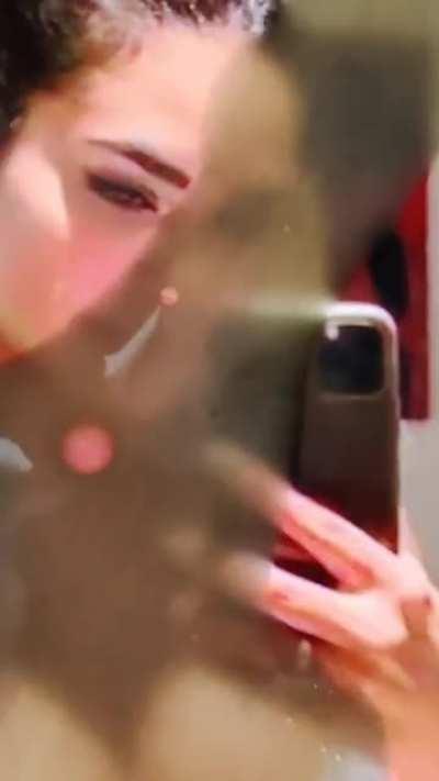 Esha gupta hot cum tribute 🥵💦💦