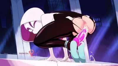 Spider-Gwen Providing A Show