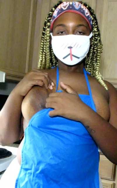 My tiny apron dose cover a bit more than I thought