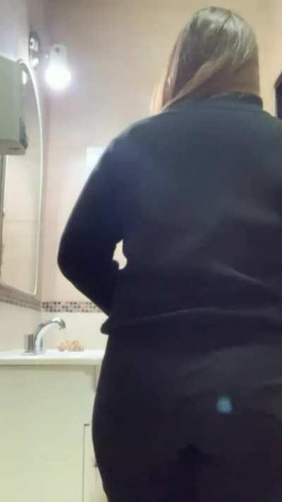 I got horny at work it ends up like this every time… I think my co worker saw me - can i be ur fuckdoll?