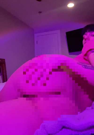 Mommy made this safe for the betas here… although, you’re starting to prefer pixels, aren’t you? 🤭