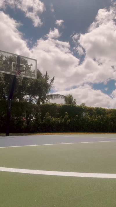 She broke her own ankles 😭