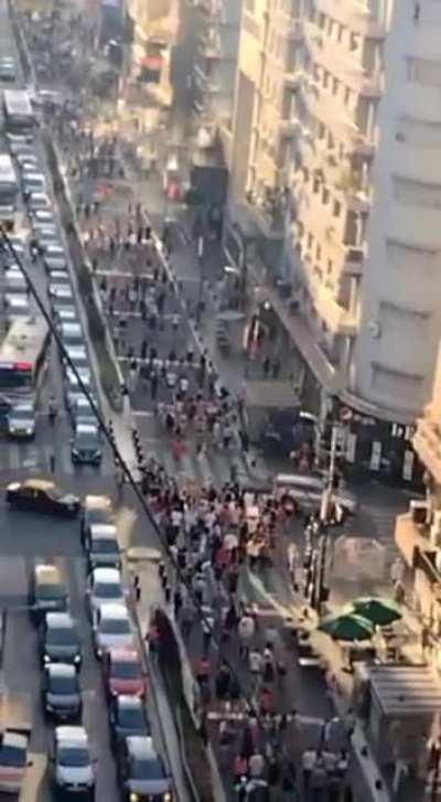 Ciudadanos argentinos dicen ¡No al pase sanitario!