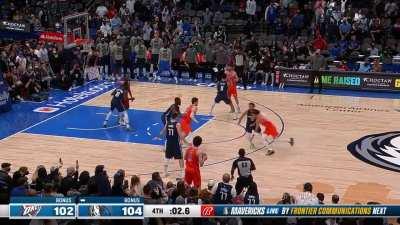 [Highlight] Tim Hardaway Jr gets the game saving defensive stop and seals the Mavs win!