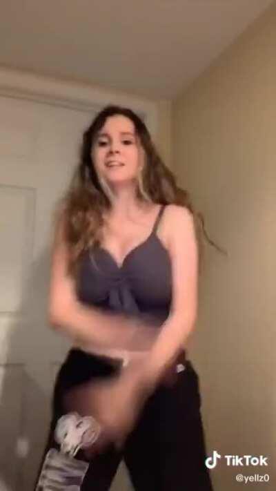 Love me some busty TikTokThot