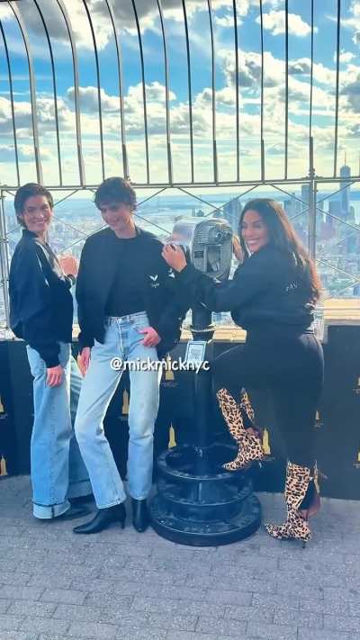 Illuminating the Empire State Building pink with Grace & Paloma