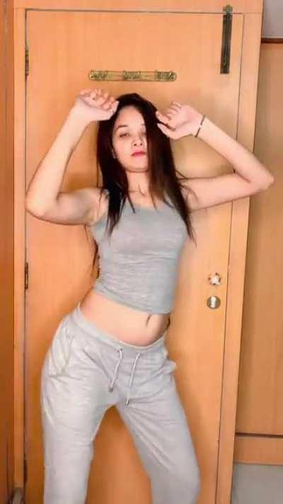 Ass + Navel + Moves = Deadly Combo 🥵🥵