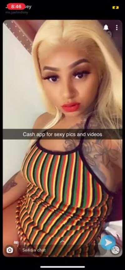 Coochie flash and tittie out 😍🐐👀