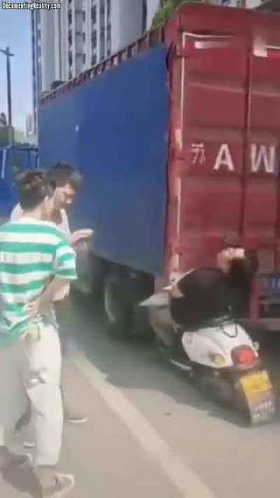 Bro... Delete my browsing history...