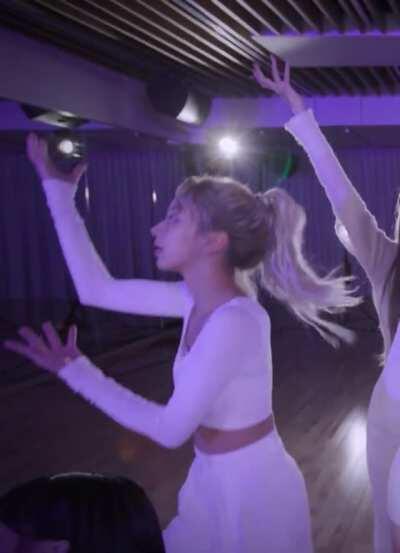 201222 - Chaeyoung is so so pretty