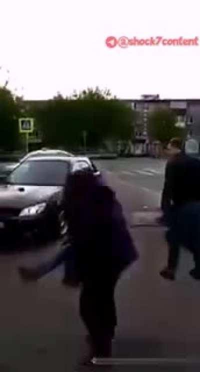 Dude just goes fucking berserk