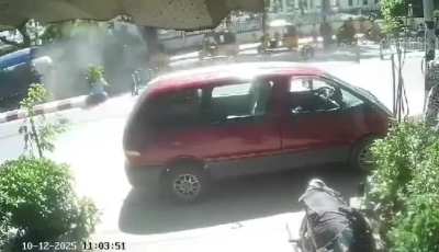 (October 12th) CCTV footage of anti-junta guerrilla cell in Meiktila, Mandalay Region, Myanmar (Burma) throwing a grenade into a junta police truck