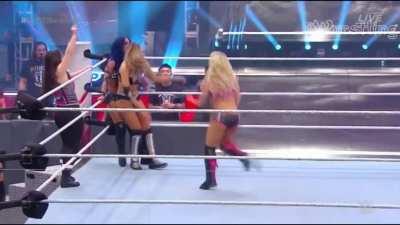 Peyton Royce & Sasha Banks waiting in line to be slapped by their Goddess Alexa Bliss. Alexa for sure didn't disappoint her betas 😃 so hot!!! 🔥